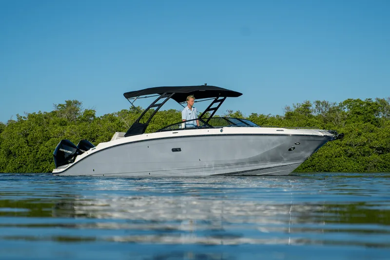 Slide: The Image of Sea Ray SDX 290 Outboard 2026 - 0
