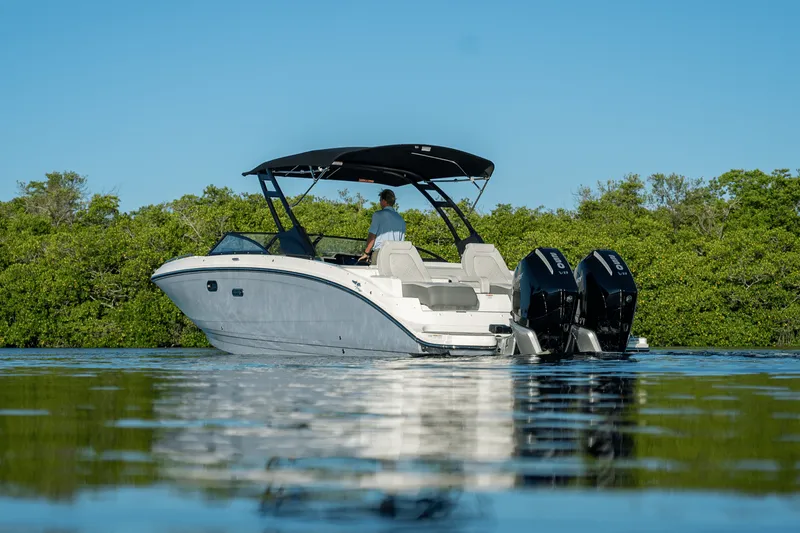 Slide: The Image of Sea Ray SDX 290 Outboard 2026 - 1