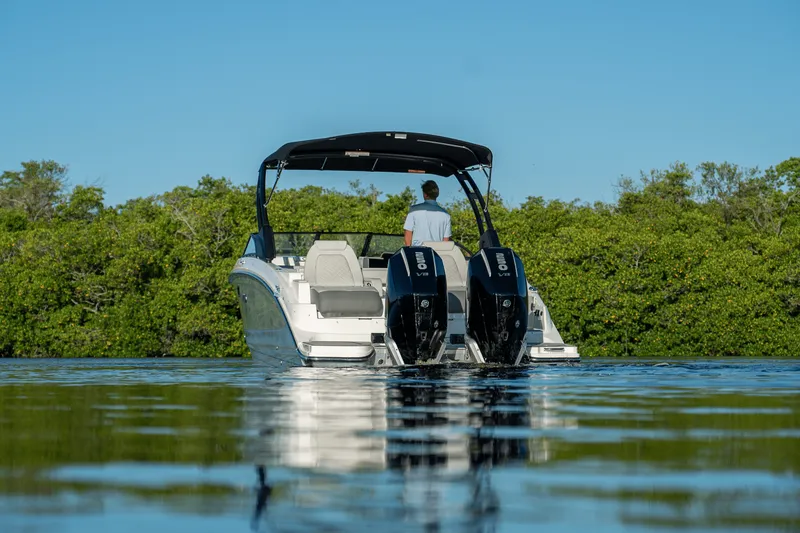 Slide: The Image of Sea Ray SDX 290 Outboard 2026 - 25