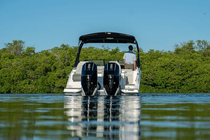 Slide: The Image of Sea Ray SDX 290 Outboard 2026 - 26