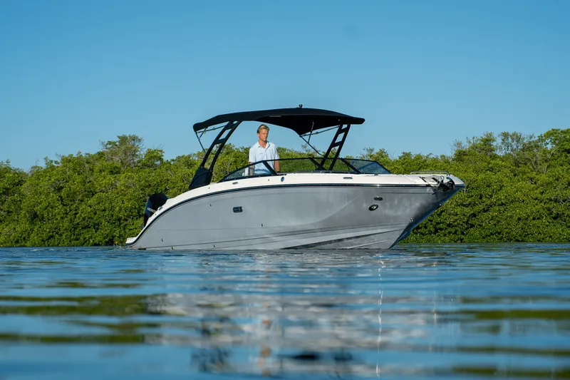 Slide: The Image of Sea Ray SDX 290 Outboard 2026 - 32