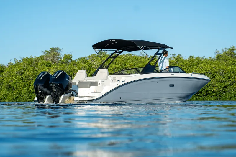 Slide: The Image of Sea Ray SDX 290 Outboard 2026 - 46