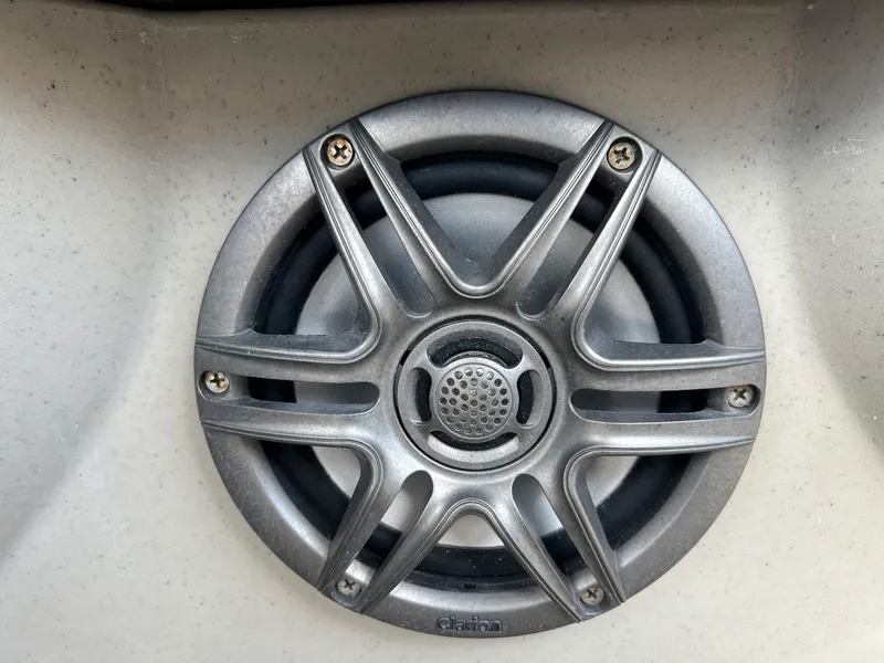 Slide: The Image of Harris 230 Cruiser 2023 - 18