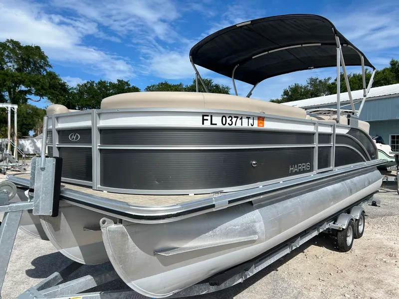 Slide: The Image of Harris 230 Cruiser 2023 - 2