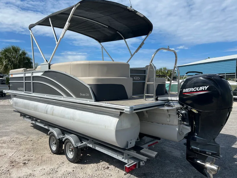 Slide: The Image of Harris 230 Cruiser 2023 - 4