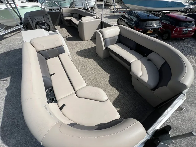 Slide: The Image of Harris 230 Cruiser 2023 - 8