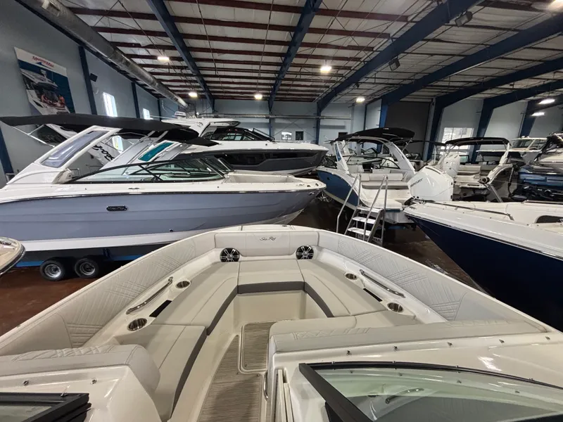 Slide: The Image of Sea Ray SDX 250 Outboard 2026 - 29