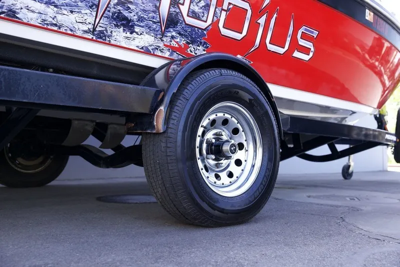 Slide: The Image of Moomba Boats MOBIUS 2009 - 6