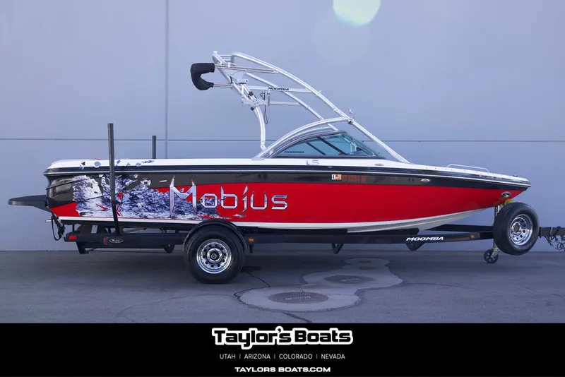 The Image of Moomba Boats MOBIUS 2009 - 0