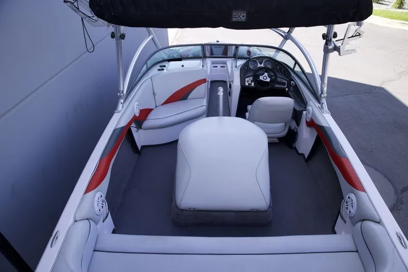 Slide: The Image of Moomba Boats MOBIUS 2009 - 11