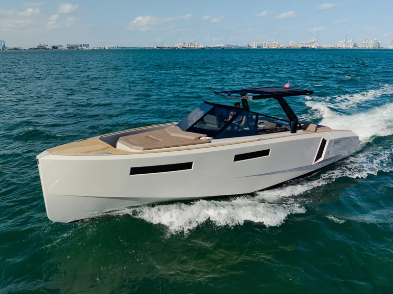 Slide: The Image of 2024 Evo Yachts R4 WA cruising on open water. - 34