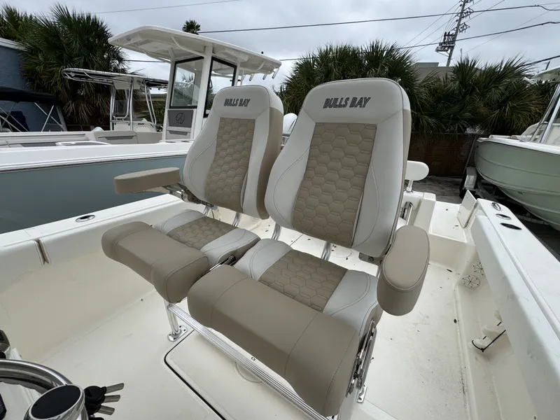 Slide: The Image of Bulls Bay 255 CC 2027 - 13