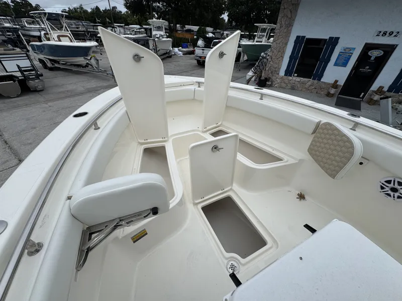 Slide: The Image of Bulls Bay 255 CC 2027 - 20