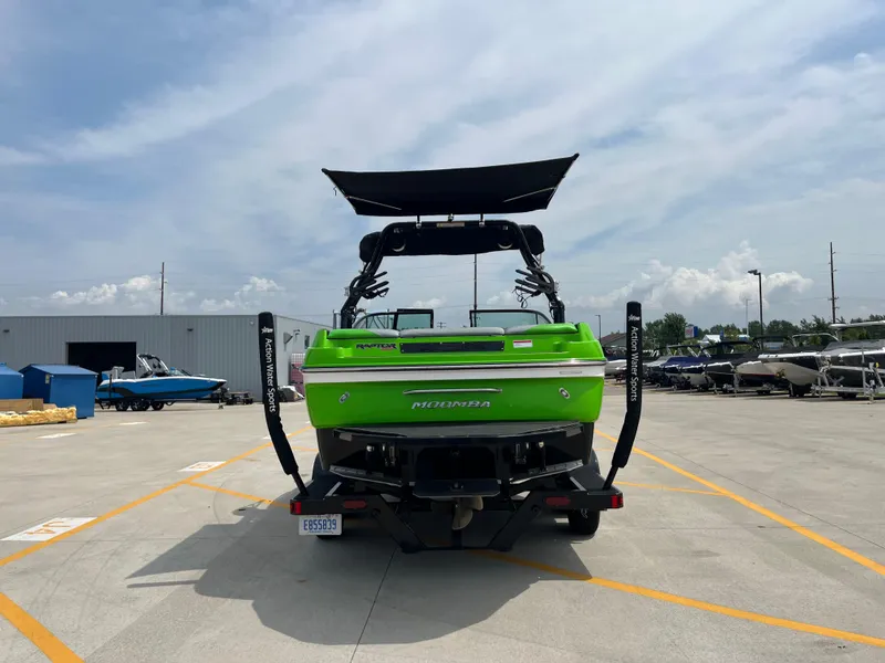 Slide: The Image of Moomba Craz 2016 - 10