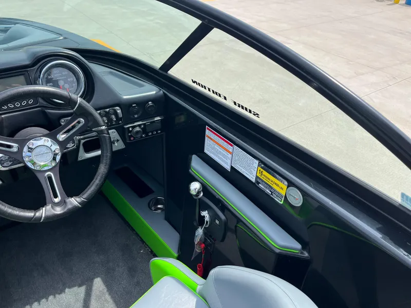 Slide: The Image of Moomba Craz 2016 - 20