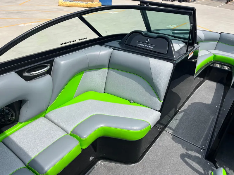 Slide: The Image of Moomba Craz 2016 - 21