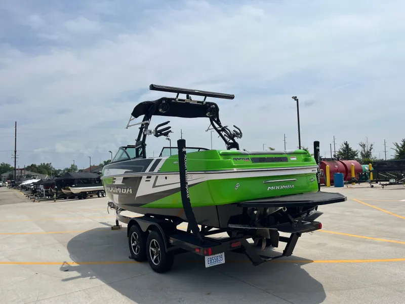 Slide: The Image of Moomba Craz 2016 - 31