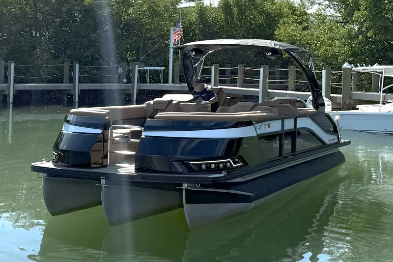 Slide: The Image of Harris GRAND MARINER 250 2022 - 13