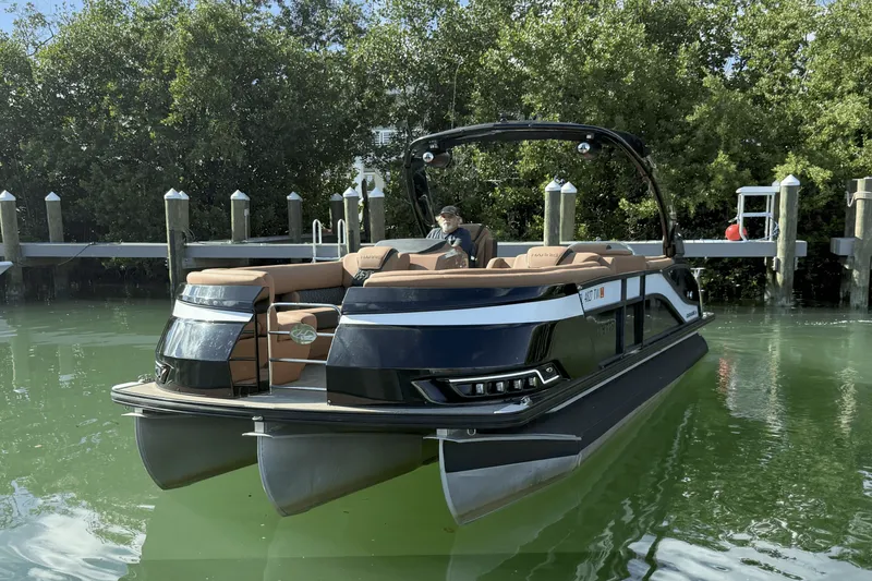 Slide: The Image of Harris GRAND MARINER 250 2022 - 14