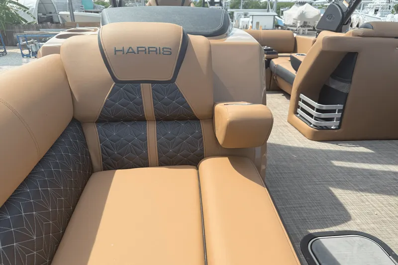Slide: The Image of Harris GRAND MARINER 250 2022 - 20