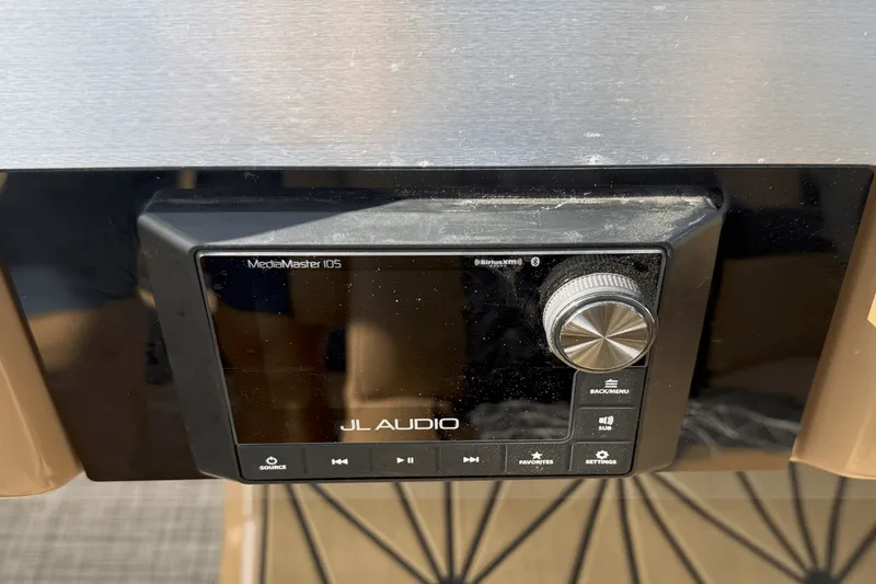 Slide: The Image of Harris GRAND MARINER 250 2022 - 22