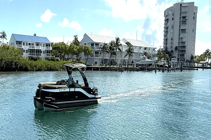 Slide: The Image of Harris GRAND MARINER 250 2022 - 33