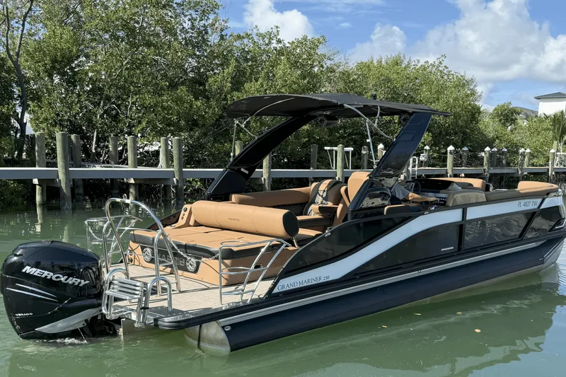 Slide: The Image of Harris GRAND MARINER 250 2022 - 7