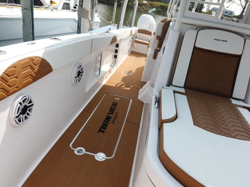 Slide: The Image of Twin Vee 340 GFX 2023 - 101