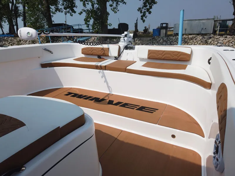 Slide: The Image of Twin Vee 340 GFX 2023 - 56