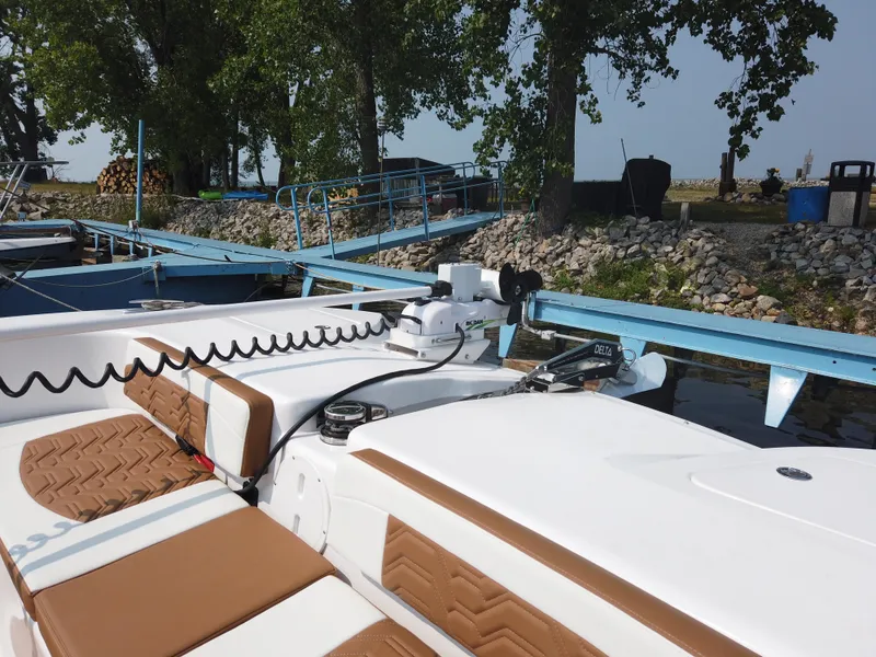 Slide: The Image of Twin Vee 340 GFX 2023 - 57