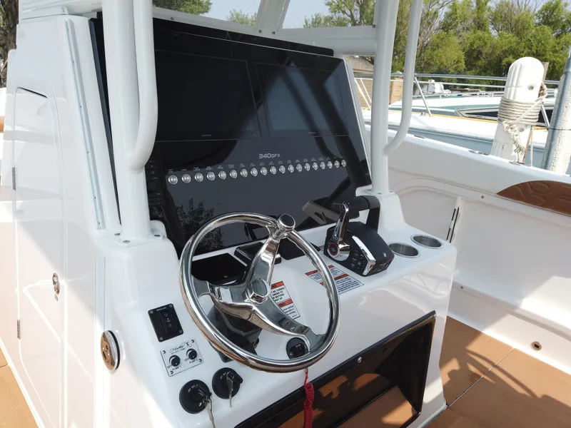 Slide: The Image of Twin Vee 340 GFX 2023 - 90