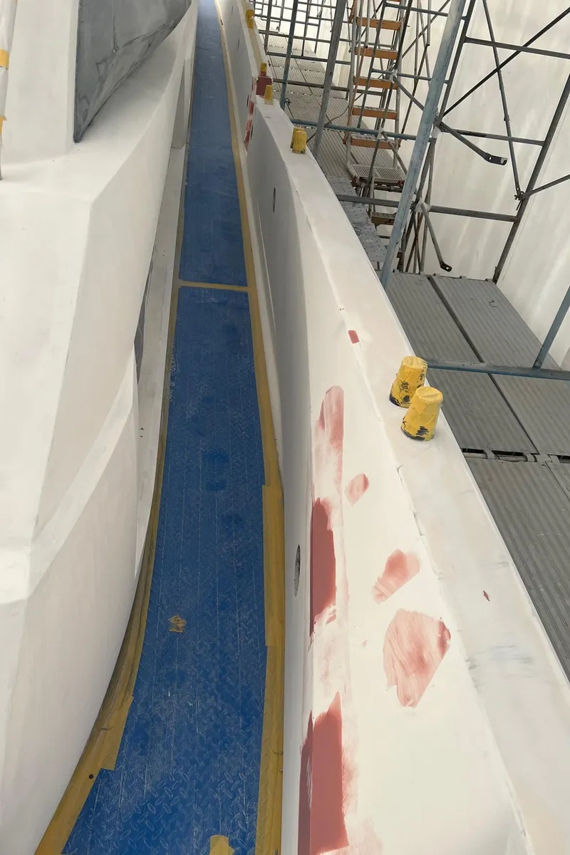 Slide: The Image of Sunseeker Predator 108 2007 - 61