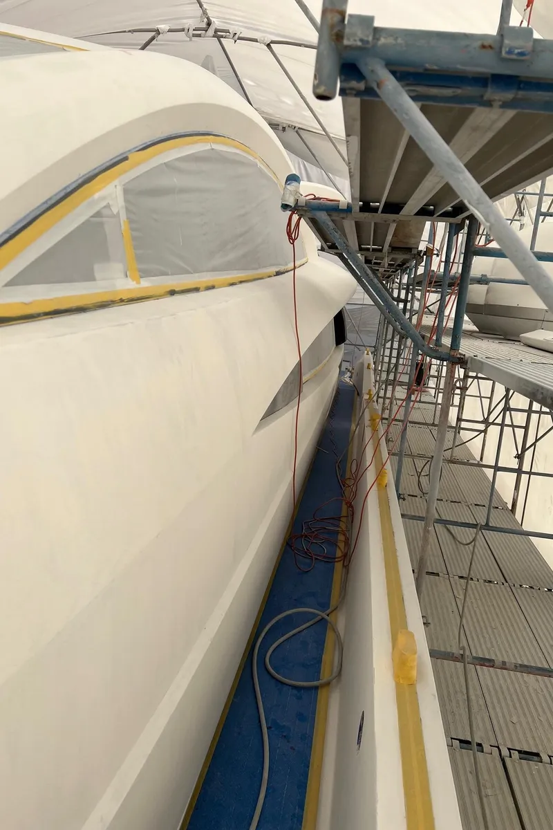 Slide: The Image of Sunseeker Predator 108 2007 - 62