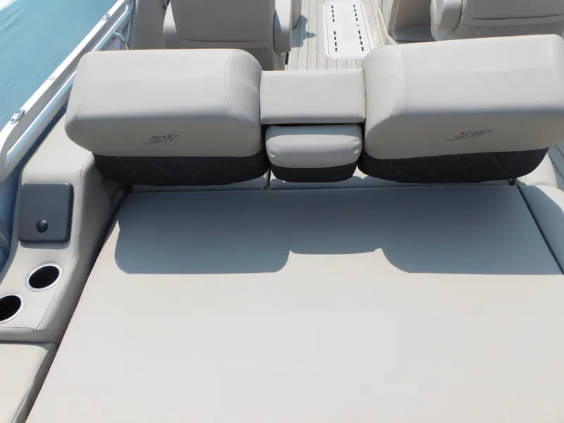 Slide: The Image of 2023 Silver Wave 2410 SW5 JS boat with luxurious seating and cup holders. - 4