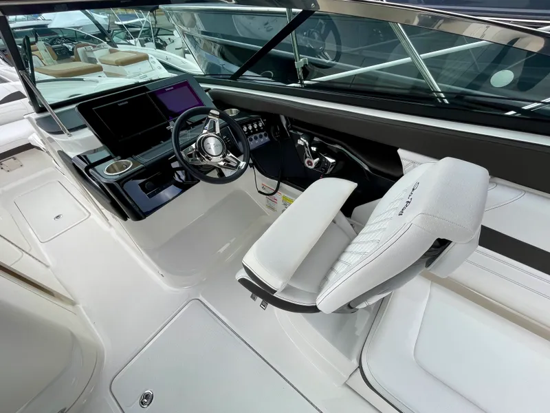 Slide: The Image of Sea Ray 260SLX-OB 2023 - 7