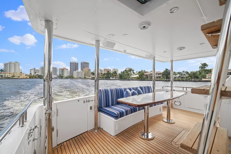 Slide: The Image of Outer Reef 610 Motoryacht 2025 - 2