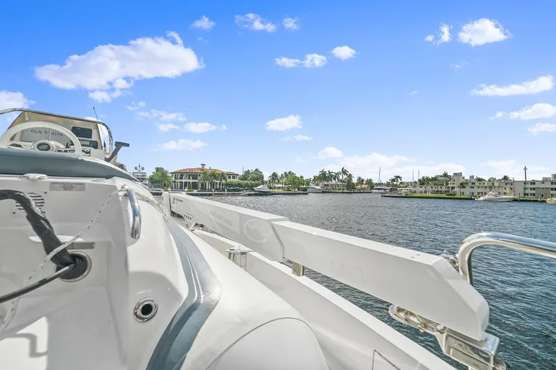 Slide: The Image of Outer Reef 610 Motoryacht 2025 - 49