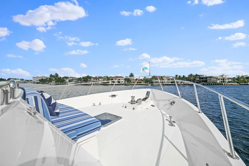 Slide: The Image of Outer Reef 610 Motoryacht 2025 - 7