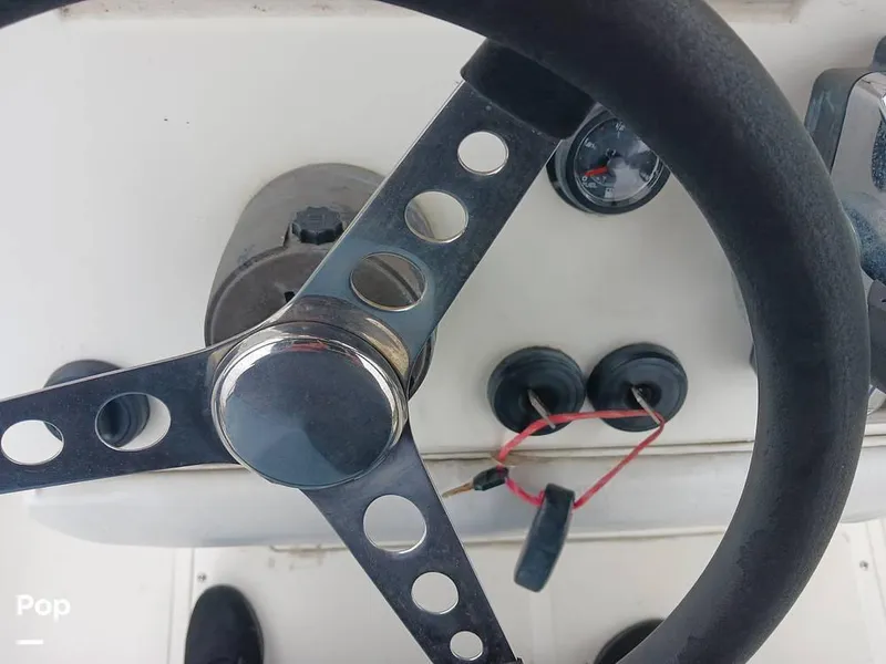 Slide: The Image of 1993 Fountain 31TE for sale in Millbury, OH - 37