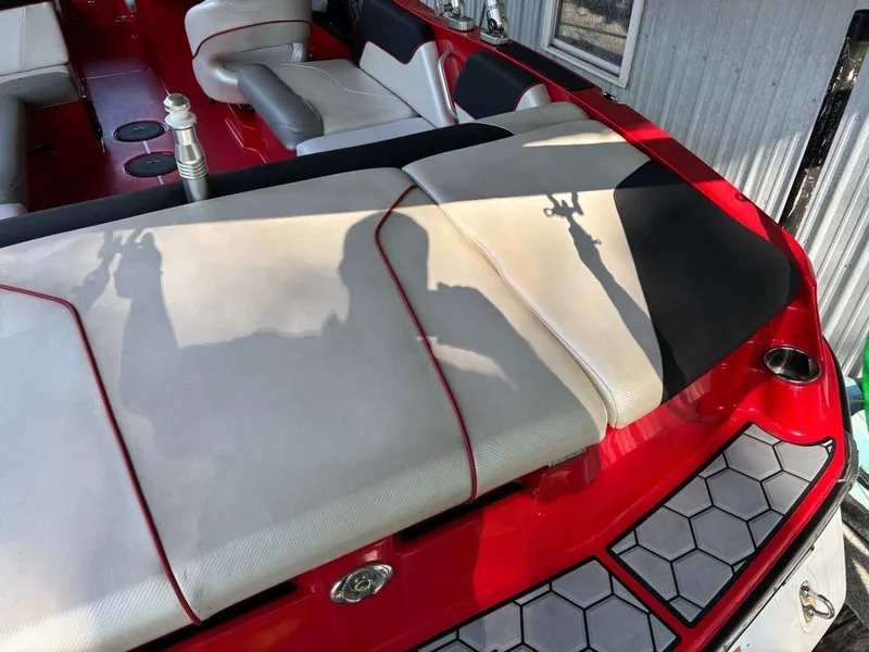 Slide: The Image of MasterCraft NXT22 2016 - 3