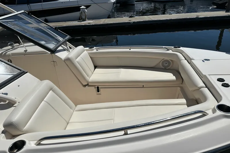 Slide: The Image of Grady-White Freedom 275 2016 - 11