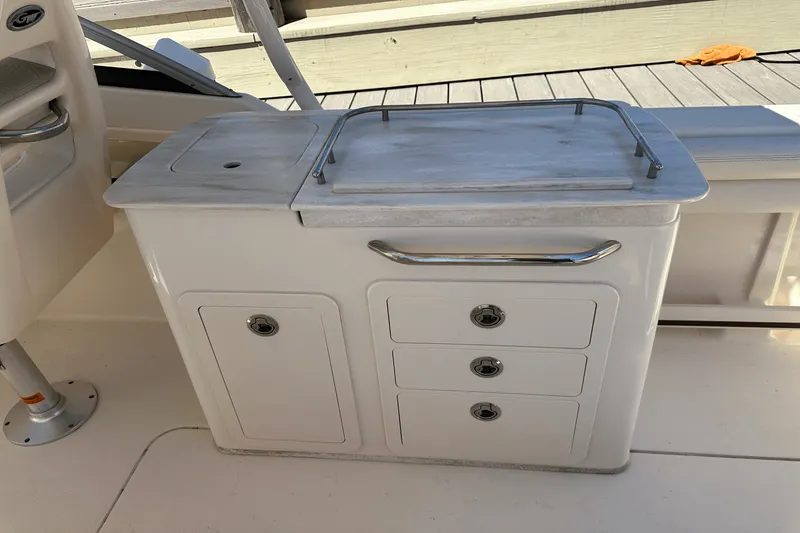 Slide: The Image of Grady-White Freedom 275 2016 - 15