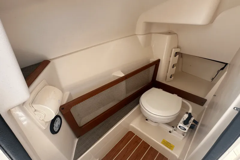 Slide: The Image of Grady-White Freedom 275 2016 - 26