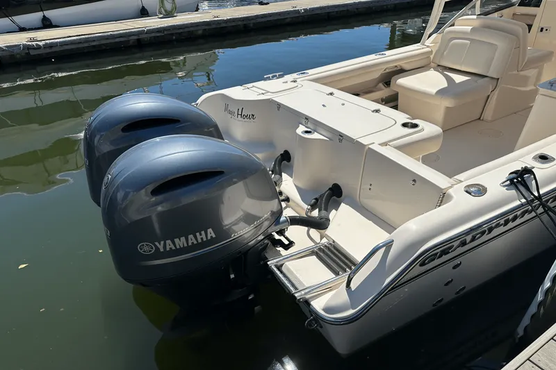 Slide: The Image of Grady-White Freedom 275 2016 - 5