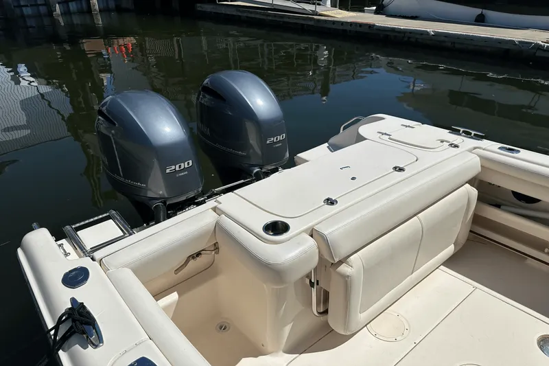 Slide: The Image of Grady-White Freedom 275 2016 - 9