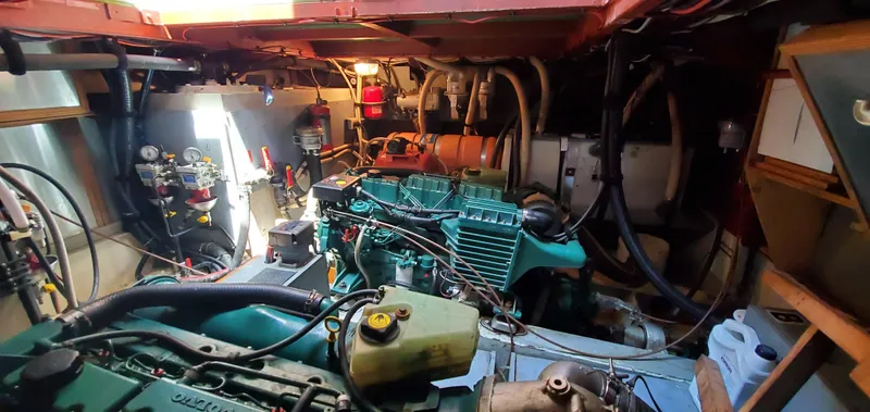 Slide: The Image of Engine Compartment (starboard)  Volvo Diesel (2353 Hrs,) - 32