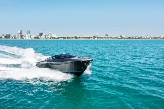 Slide: The Image of Riva 38' Rivamare 2022 - 75