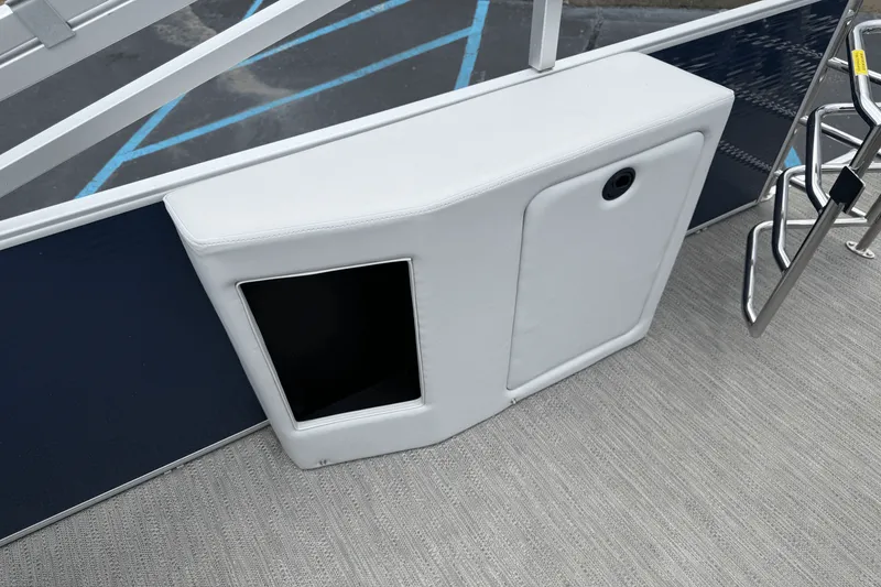 Slide: The Image of Godfrey SW2286SFL 2023 - 11