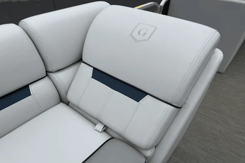 Slide: The Image of Godfrey SW2286SFL 2023 - 13