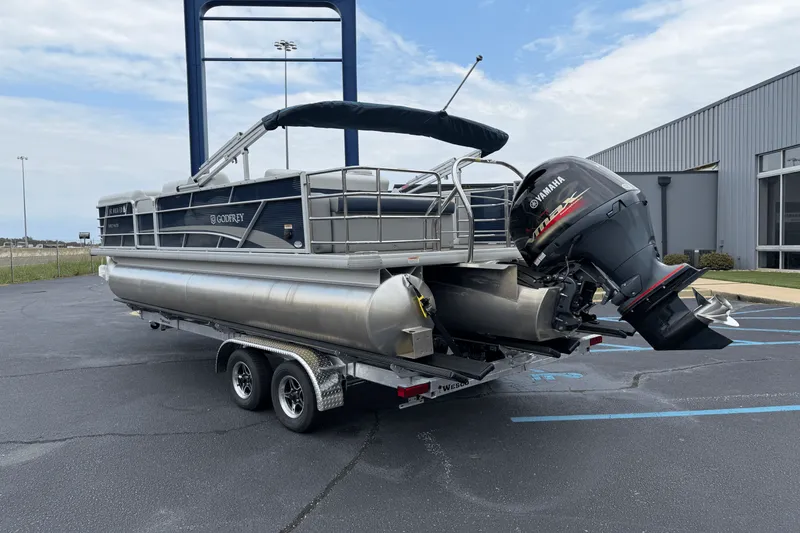 Slide: The Image of Godfrey SW2286SFL 2023 - 4